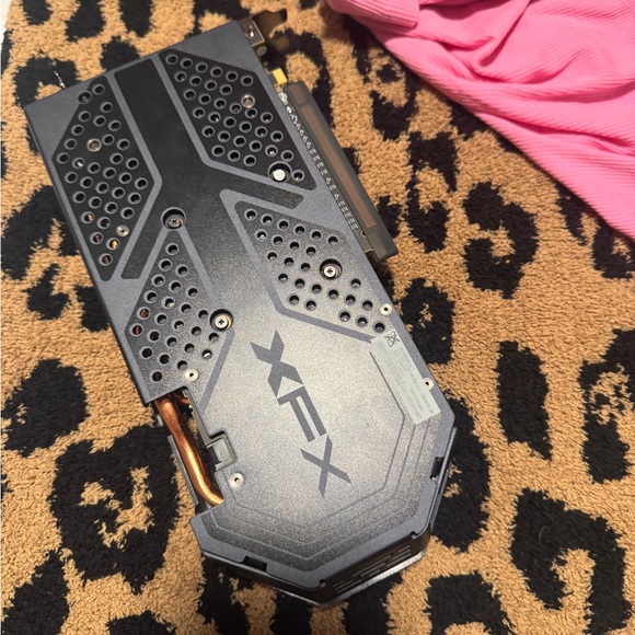 XFX Radeon RX 580 graphics card - Picture 2 of 3